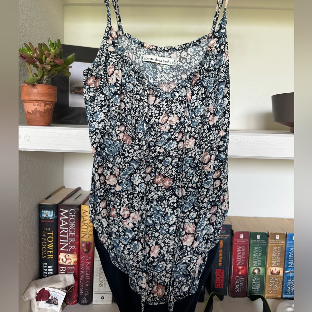 Abercrombie & Fitch Floral Bodysuit Size S